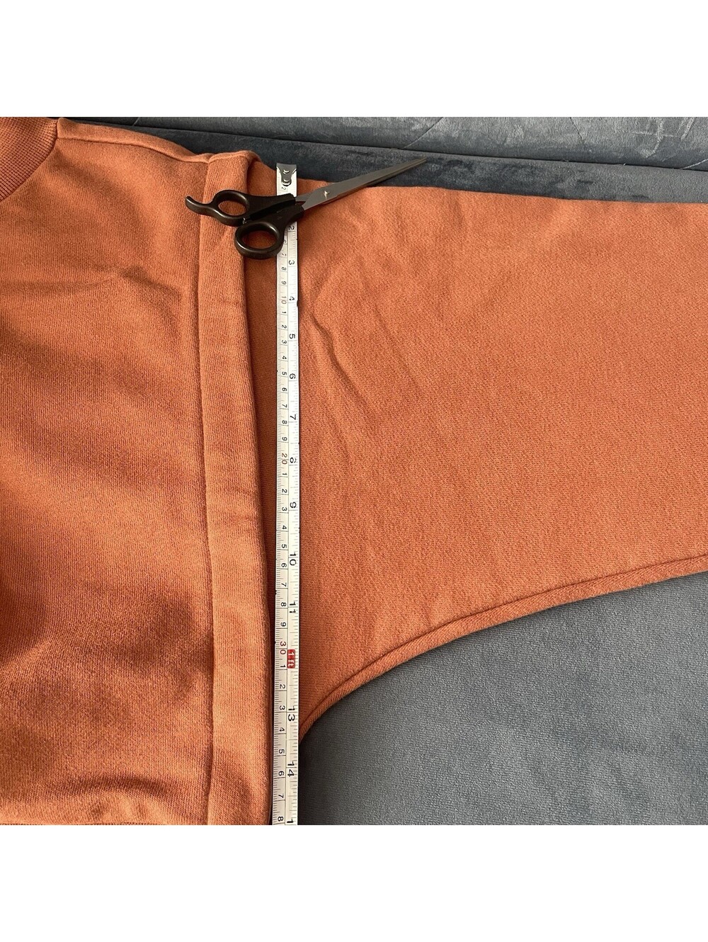 ALO YOGA Cropped Fresh Coverup M Pullover Sweatshirt Brown Dolman Crew MINT - Picture 12 of 13